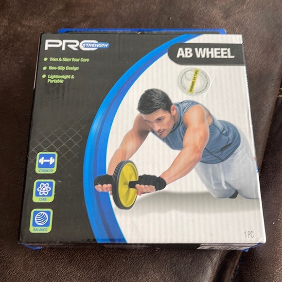 New Pro strength Ab Wheel - Picture 1 of 6